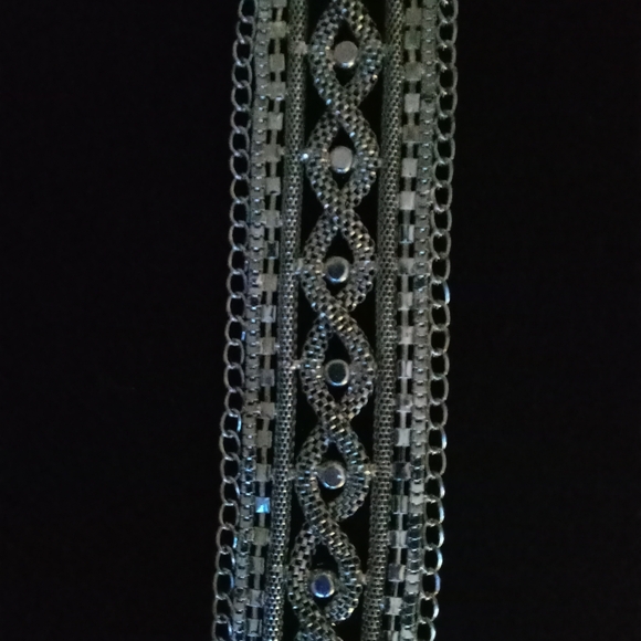 Gorgeous crystal rhinstonrmesh stamens Bracelet - Picture 5 of 6